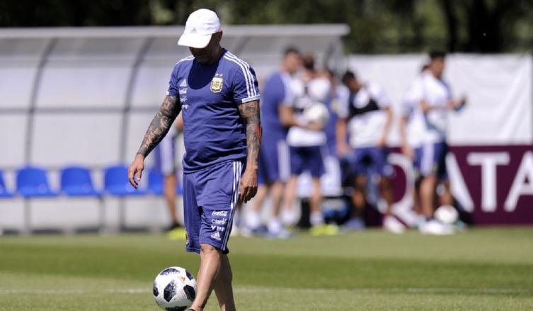 Ante Croacia, dos históricos salen del equipo