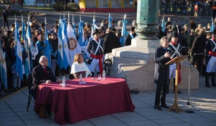 Sin la presencia del presidente Macri Rosario empieza a vivir la fiesta de la bandera