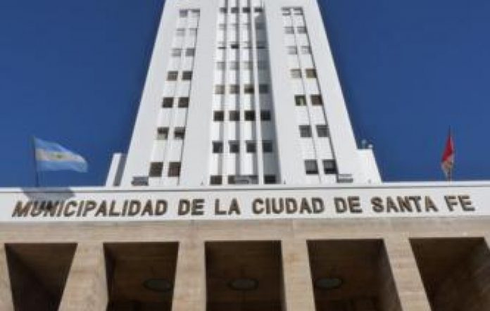 Corral suspende a una empleada