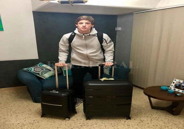 Conti viajó a Portugal