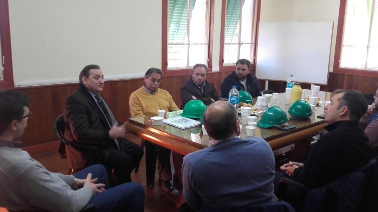 La provincia analizó la situación laboral de Ferrovías 