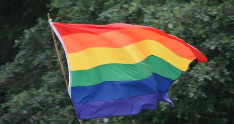 Se aprobó el cupo trans para empleados municipales