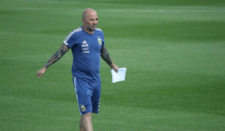 Las dos posibles formaciones de Argentina para jugar ante Francia