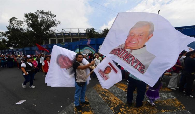 En México, una campaña sucia marcada por las fake news y los robocalls