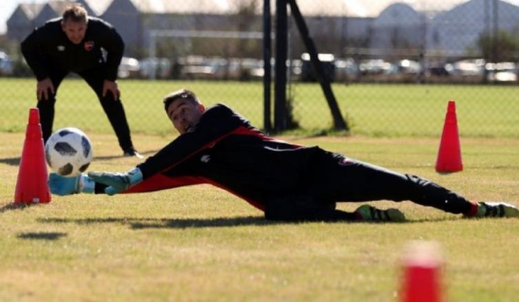 Ibáñez renovó y Pocrnjic ya firmó en Aldosivi