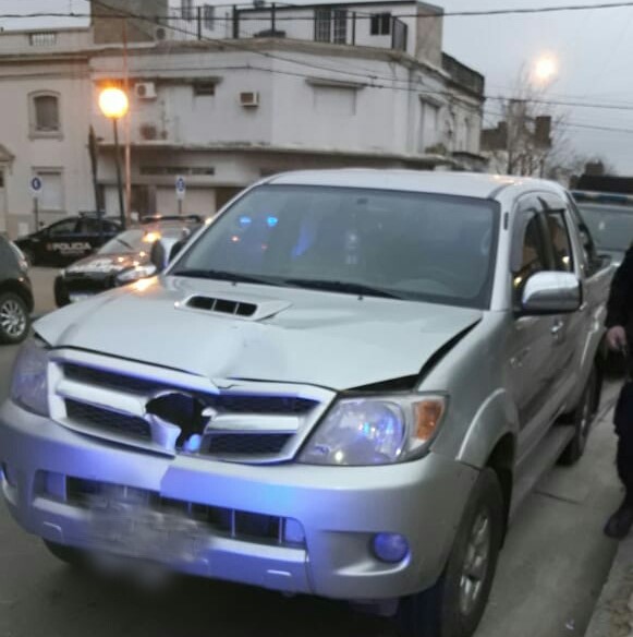 Chocó a una joven, se dio a la fuga y lo atraparon