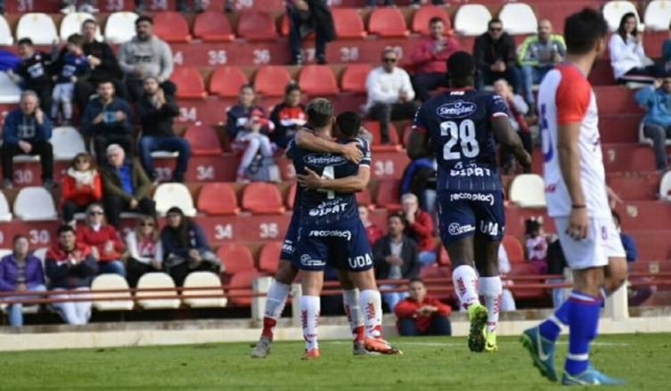 Copa Santa Fe: Unión se lo dio vuelta a Defensores del Oeste y ganó por goleada