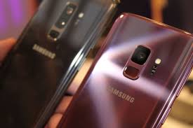 Samsung inaugura en la India la fábrica de smartphones más grande del mundo