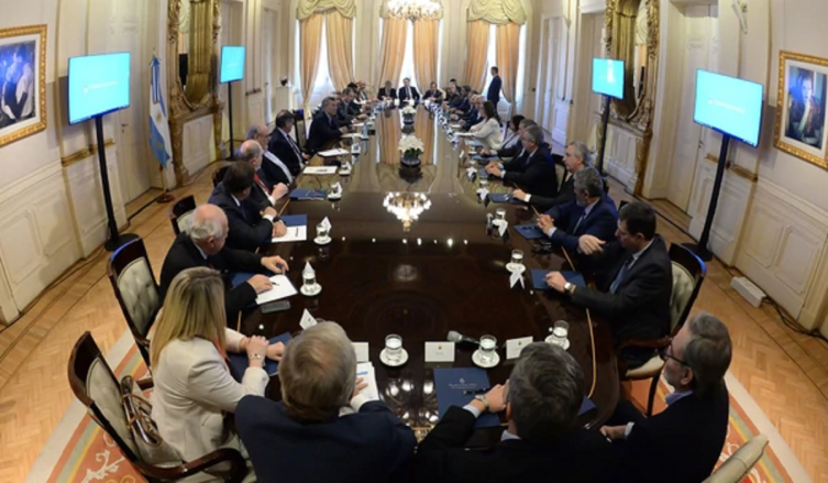 El Gobierno convocará a las provincias y a legisladores por un acuerdo nacional