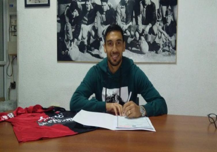 Marcelo Estigarribia renovó con Colón