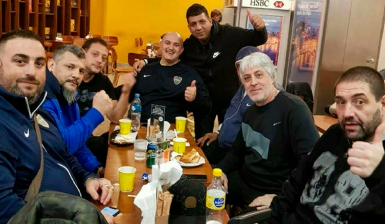 El extraño viaje de Rafael Di Zeo y parte de La Doce a Comodoro Rivadavia