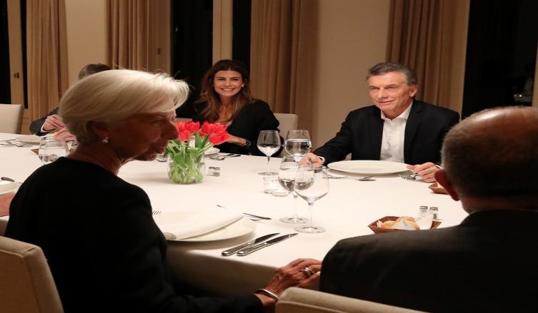  Macri cenó con Christine Lagarde y le dio respuestas sobre dólar, déficit fiscal e inflación