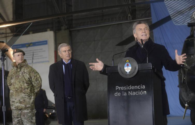El Gobierno oficializó la reforma de las Fuerzas Armadas