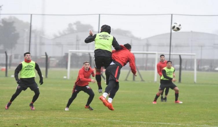 Colón perdió ante Newell ´s en un amistoso