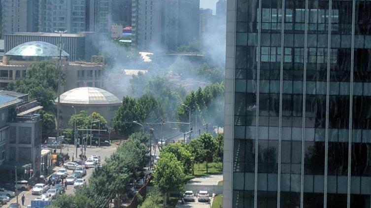 Explosión a metros de la Embajada de Estados Unidos en Pekín