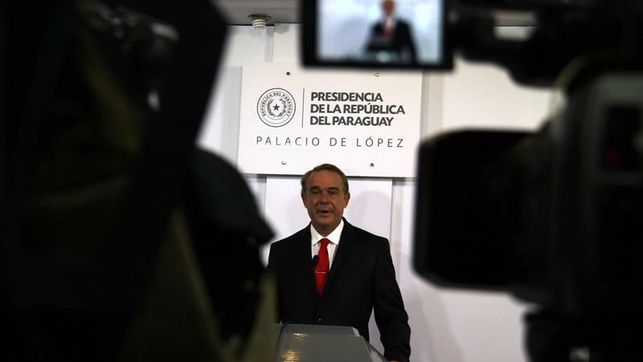 Buscan una avioneta en la que viajaba un ministro paraguayo