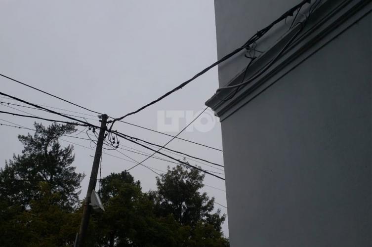 Corral denunció conexiones ilegales