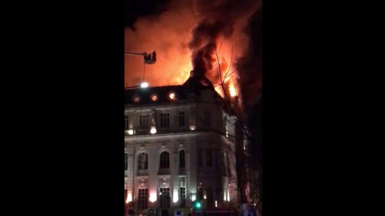 Se incendia el Banco Nación de Bahía Blanca