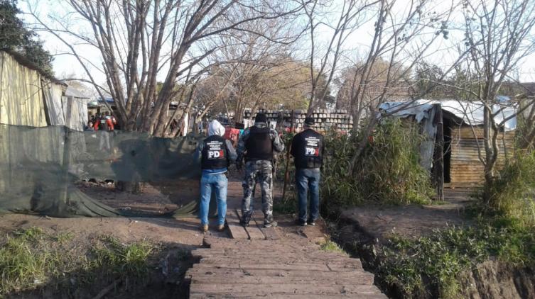 Policía antinarcóticos detuvo a dos personas