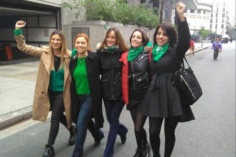 Aborto: quejas de diputadas que no pudieron entrar al Senado para presenciar el debate