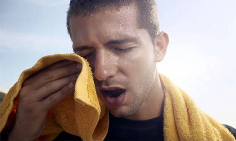 Dejar de beber el agua suficiente aumenta tu estupidez sin que lo notes 