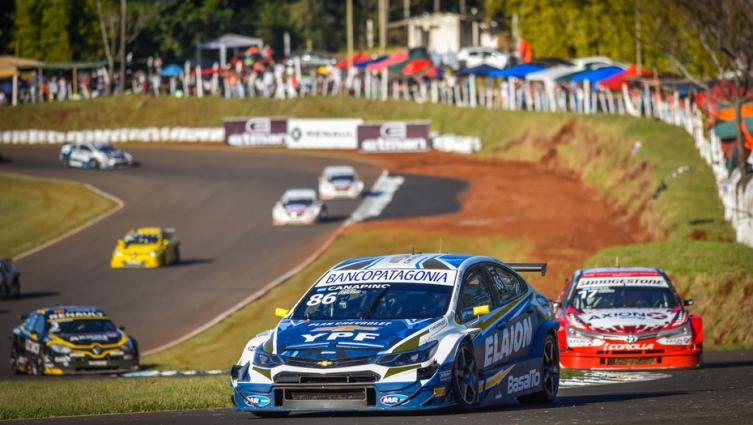 Súper TC2000: Canapino se quedó con la victoria y sueña con otro campeonato