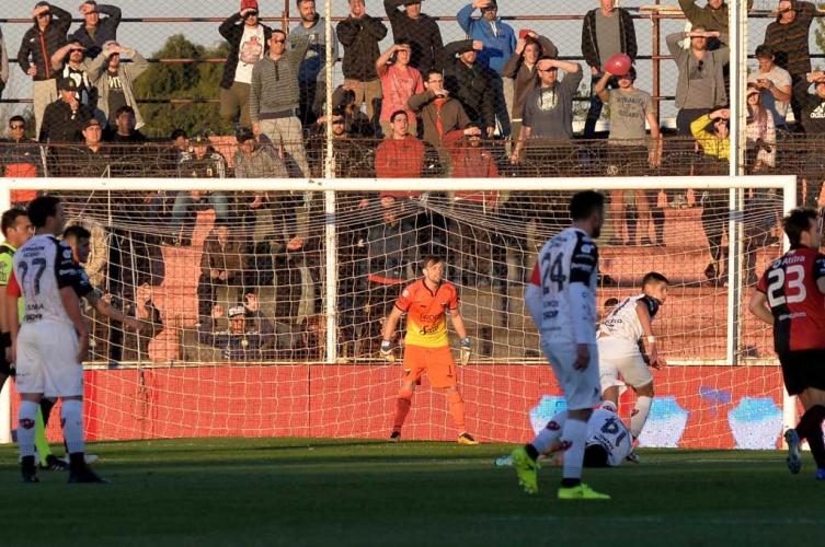 Más de 600 hinchas de Colón en la mira tras el partido en el Grella