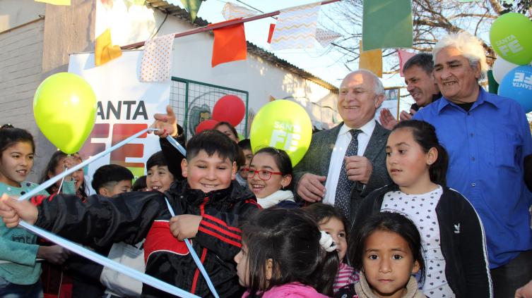 Lifschitz inauguró el primer Centro de Cuidado Infantil