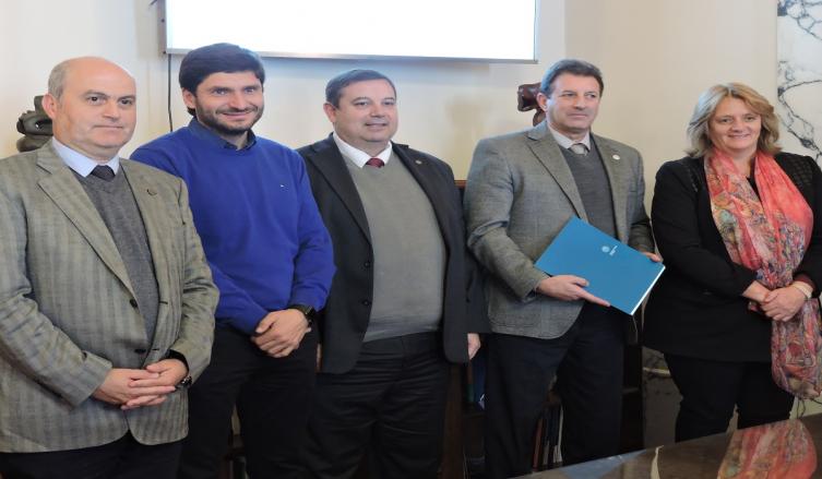 Capacitará a policías de la provincia de Santa Fe 