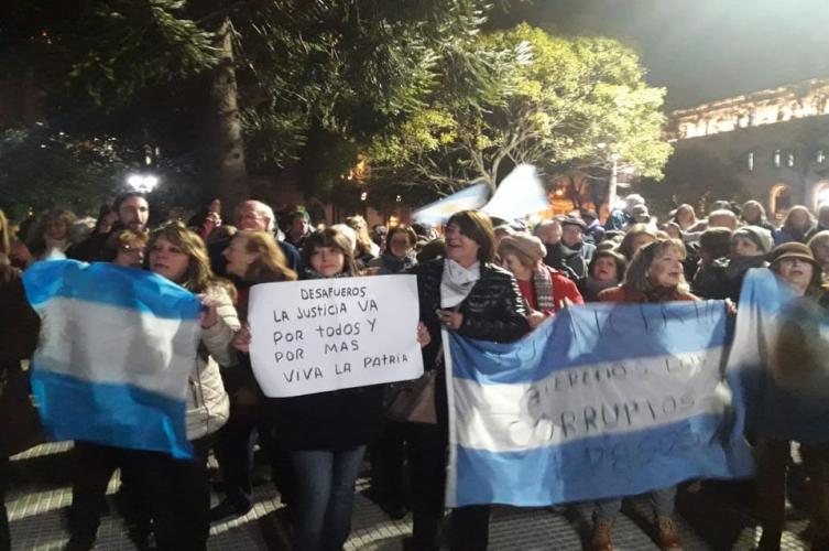 Santa Fe también pidió el desafuero a CFK