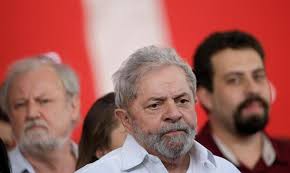 Brasil: Lula, el candidato improbable, sigue subiendo en los sondeos de Brasil