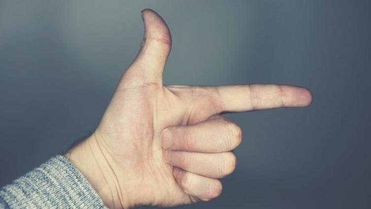 El insólito viral de Facebook y las teorías sobre el índice de la mano izquierda