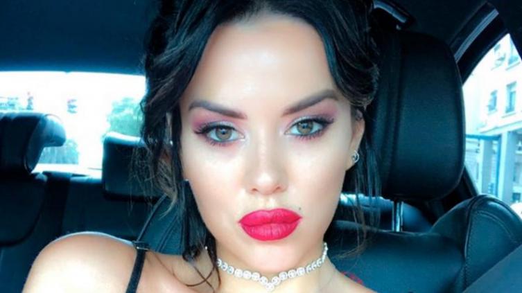 Karina Jelinek: 