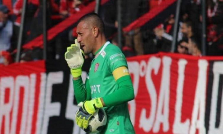 Unión todavía no sabe quién los defenderá en el arco para el clásico