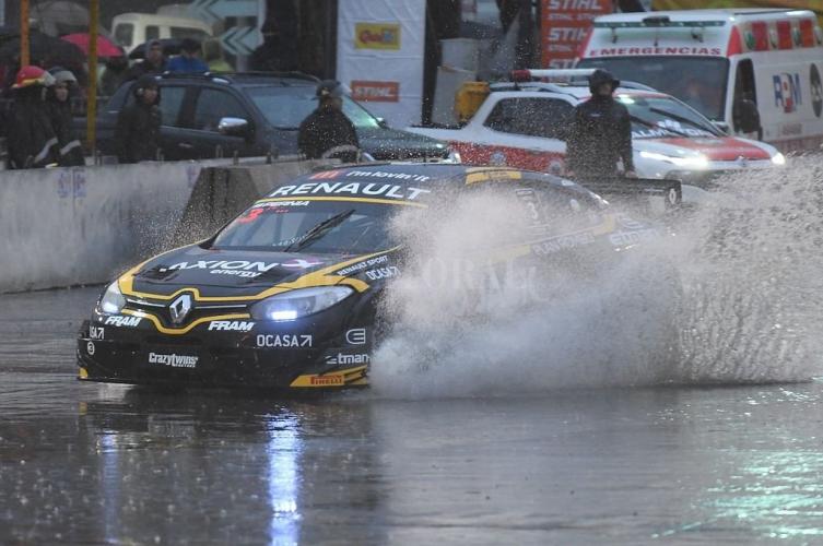 Victoria de Pernía y 1-2 de Renault