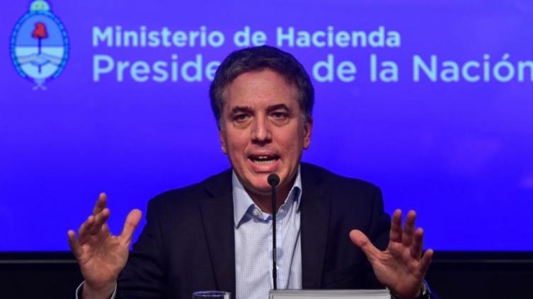Dujovne anunció medidas y reconoció: 