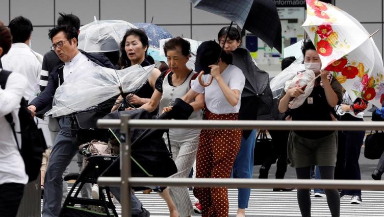El tifón Jebi provoca importantes destrozos en Japón