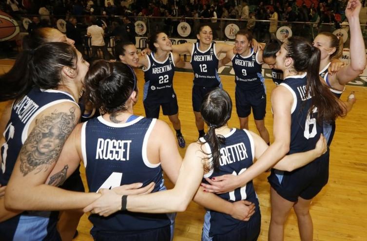 Histórica victoria de Las Gigantes ante Brasil para ganar el Sudamericano tras 70 años