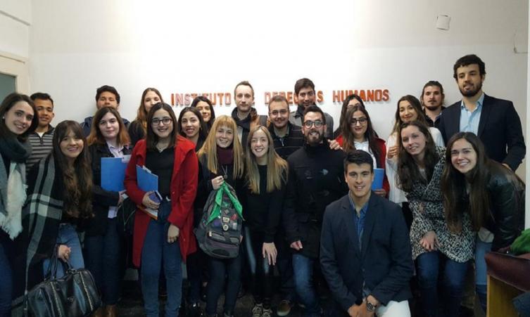 Estudiantes de la UNL, premiados en una competencia de DDHH  