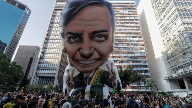 Bolsonaro se vuelca con fuerza a las redes sociales para hacer campaña en Brasil