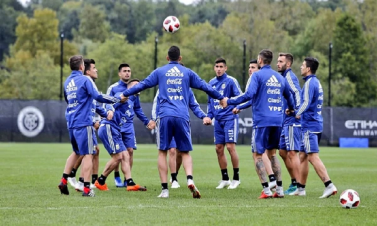 Con dos dudas, así jugará Argentina ante Colombia su segundo amistoso en la era Scaloni