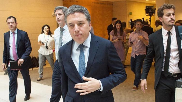 Dujovne fue dado de alta tras pasar la noche internado
