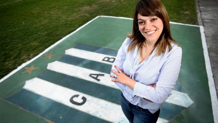 Lucía Barbuto: licenciada en obstetricia, fanática del fútbol y presidenta de Banfield
