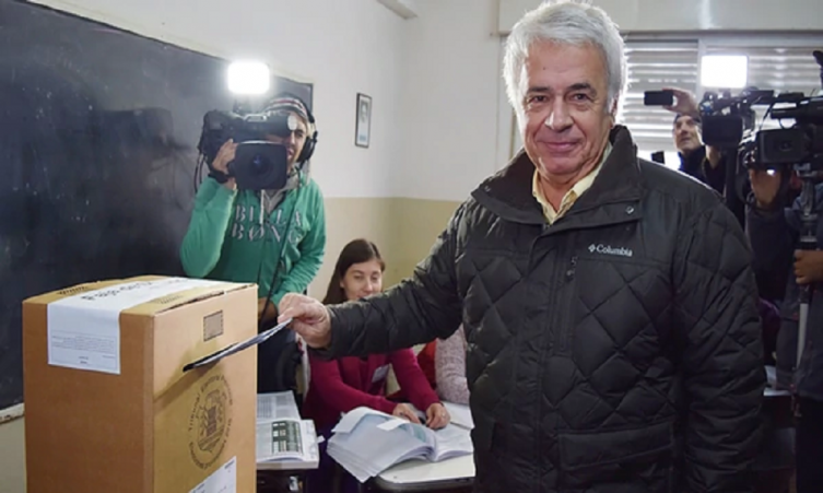 Los dirigentes políticos despidieron al ex gobernador José Manuel de la Sota