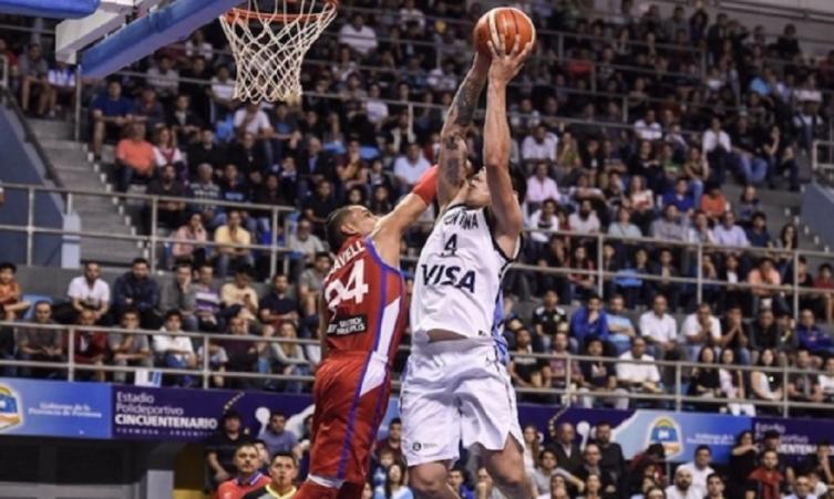 Argentina aplastó a Puerto Rico por 106-84 y quedó a un paso del Mundial