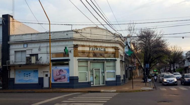 En medio de la tormenta, robaron una farmacia