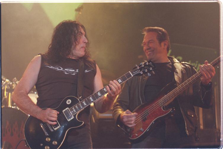 ¡Que sea rock (una vez más)!: Riff vuelve a la carga
