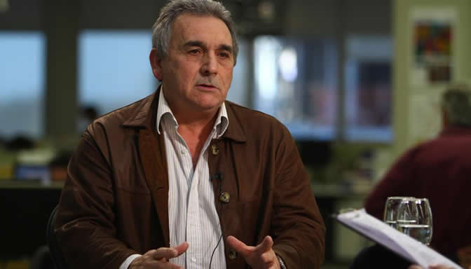 Schmid resumió las razones del paro: 