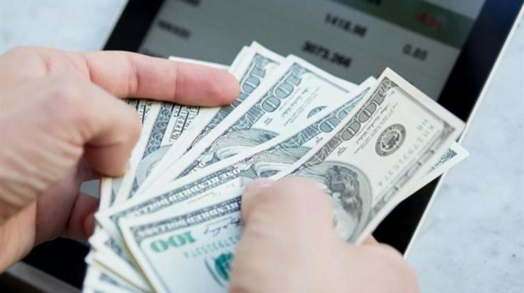 El dólar, descontrolado: durante septiembre subió casi cuatro pesos