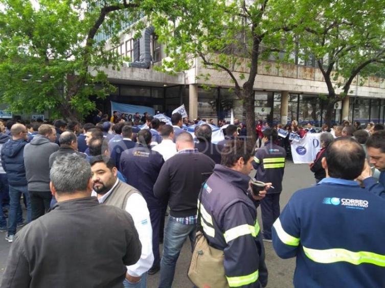Empleados reclaman la reapertura de paritarias